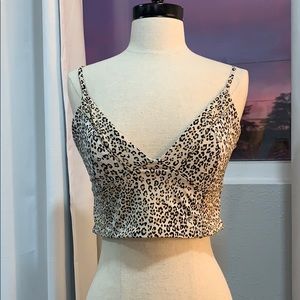 Victoria’s secret Chetah Sports Top Size Large